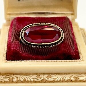 Vintage 10k Gold Filigree Ladies Ring Sz 6 Deco Geometric Cut Oval Red Stone